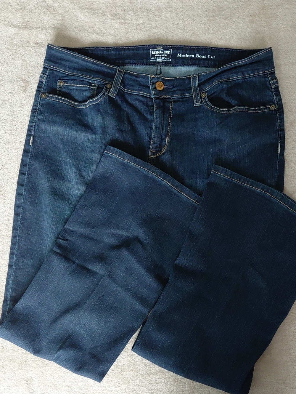 Signature by Levi Strauss Women's Boot Cut Jeans - Dark Blue 32x30